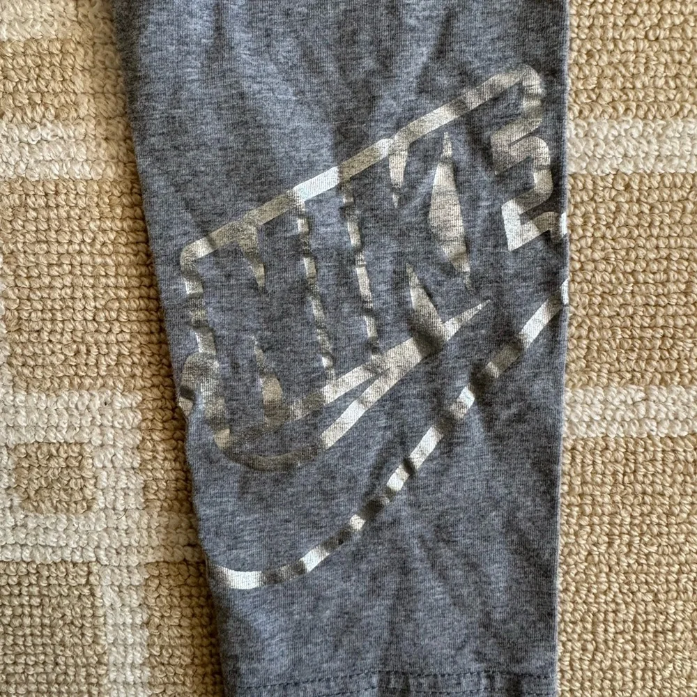 Nike Logo Leggings Gray Cotton Stretch Athletic Athleisure Girls Large